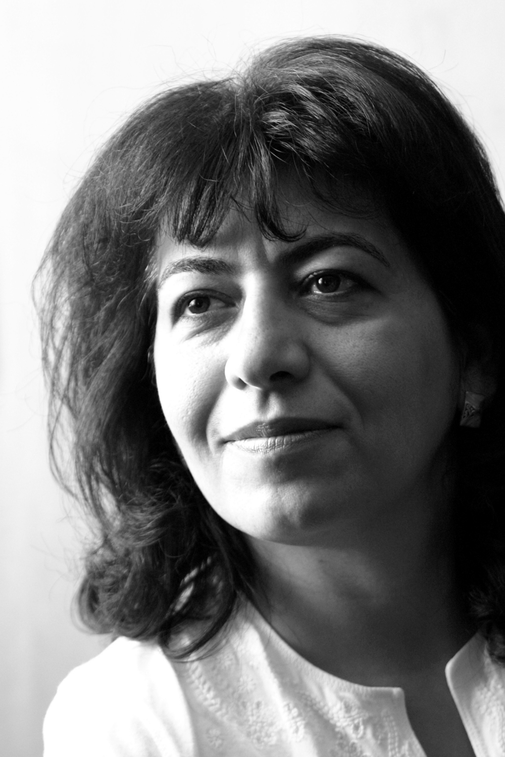 Photo of poet Dunya Mikhail